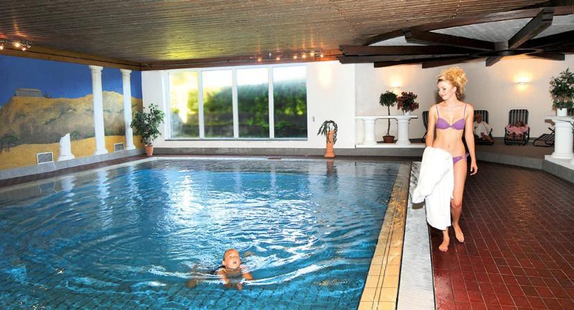 Hotel Traube Loßburg Eksteriør billede