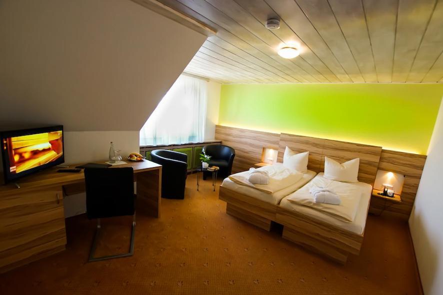 Hotel Traube Loßburg Eksteriør billede