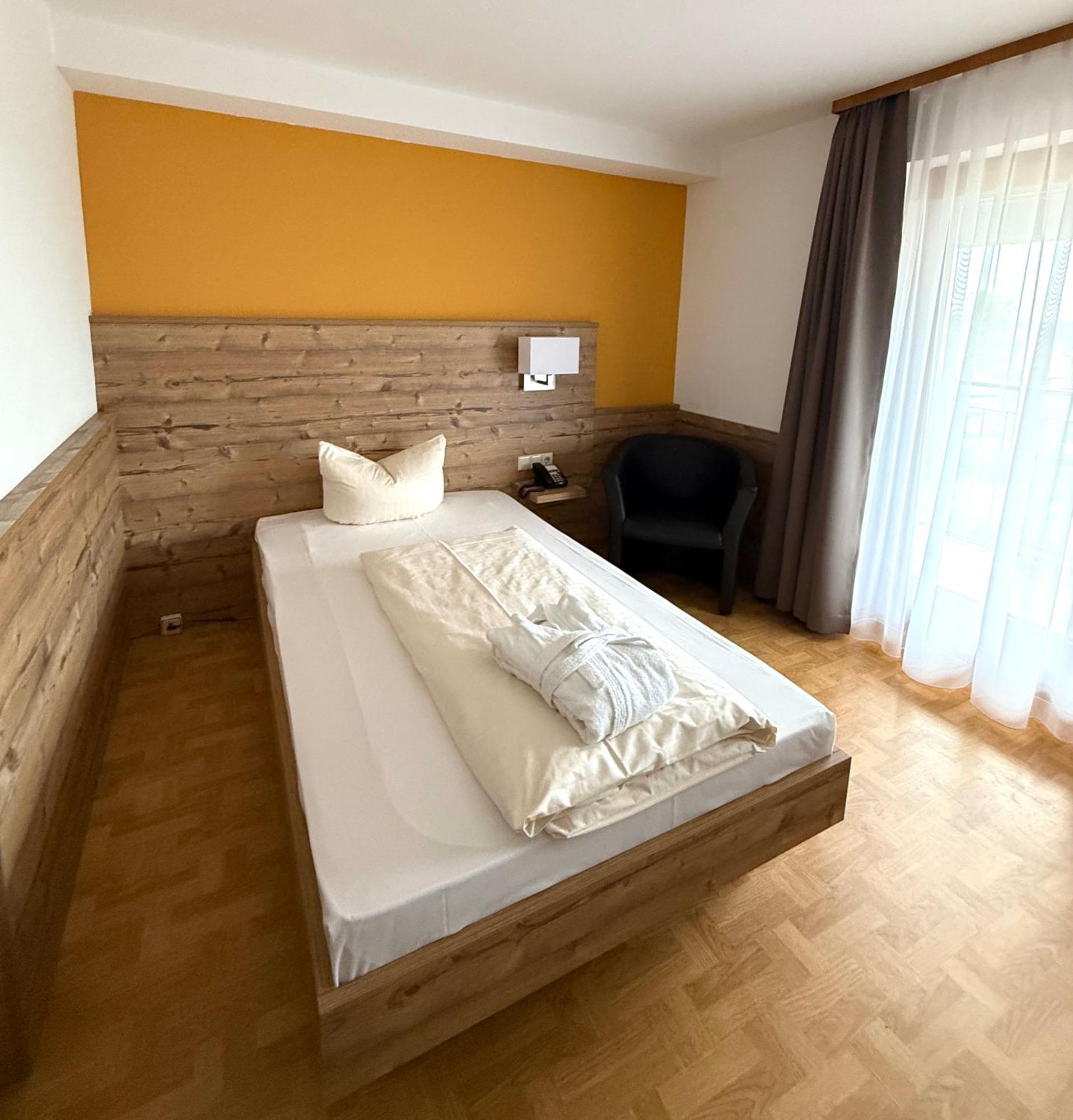 Hotel Traube Loßburg Eksteriør billede