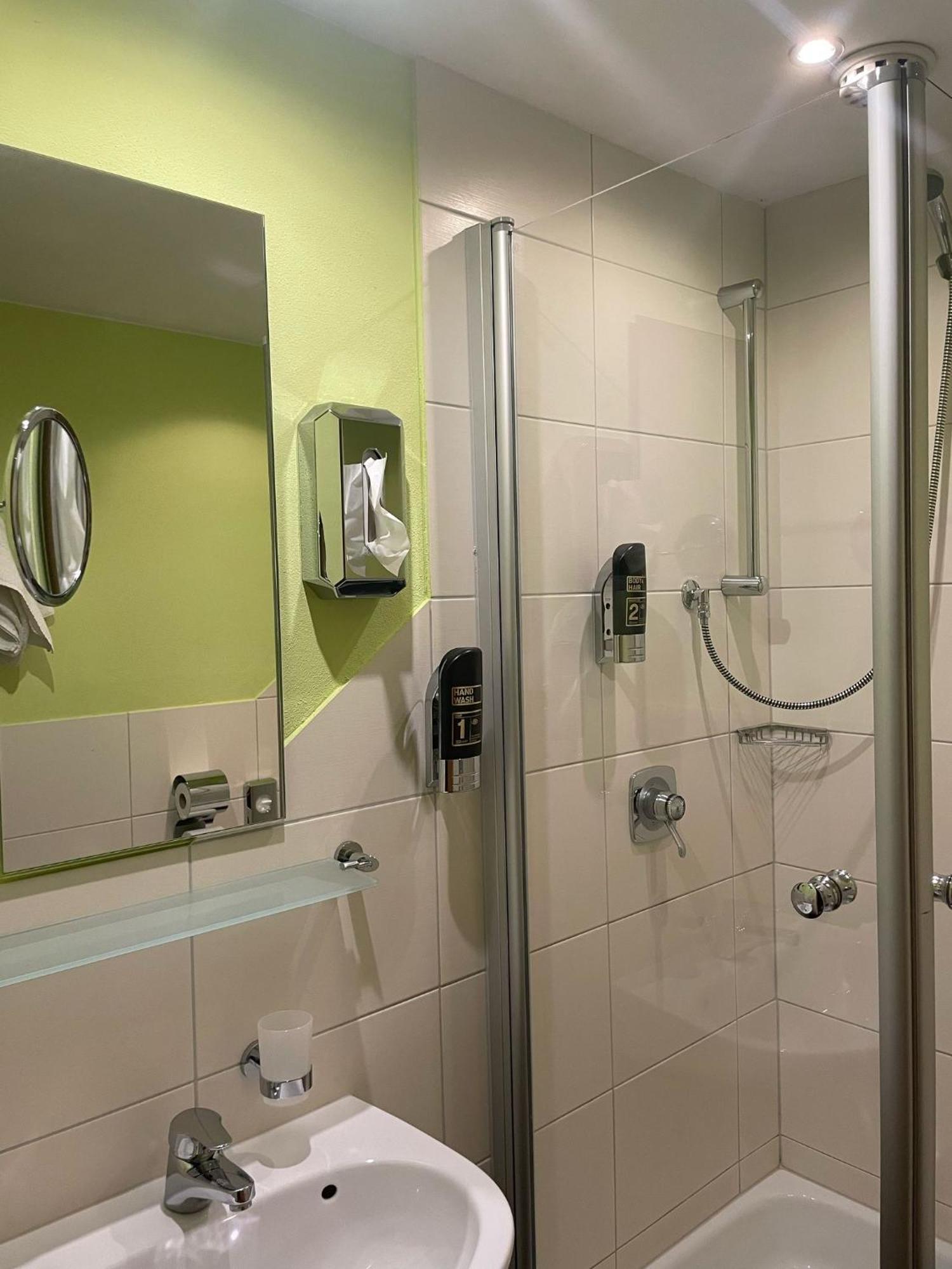 Hotel Traube Loßburg Eksteriør billede